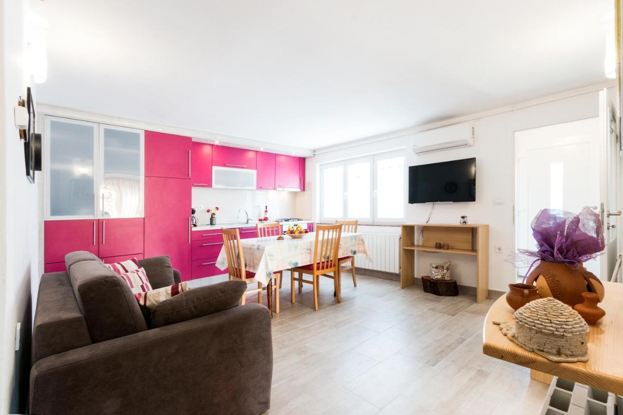Apartment Katarina Pola Esterno foto