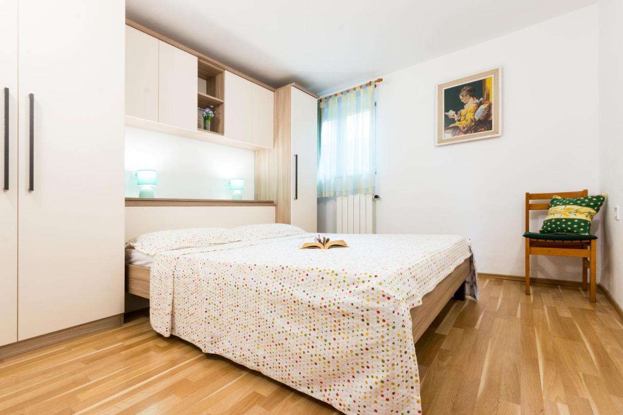 Apartment Katarina Pola Esterno foto