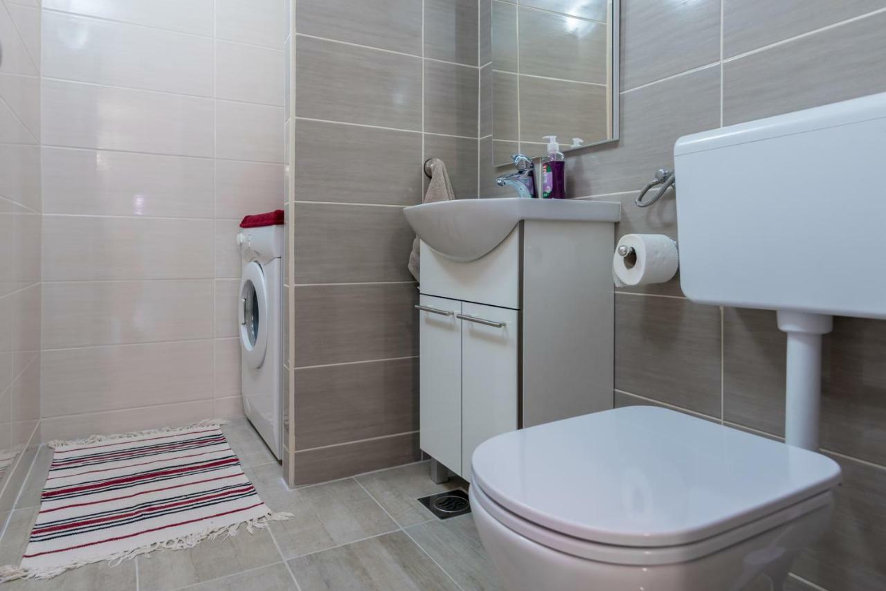 Apartment Katarina Pola Esterno foto