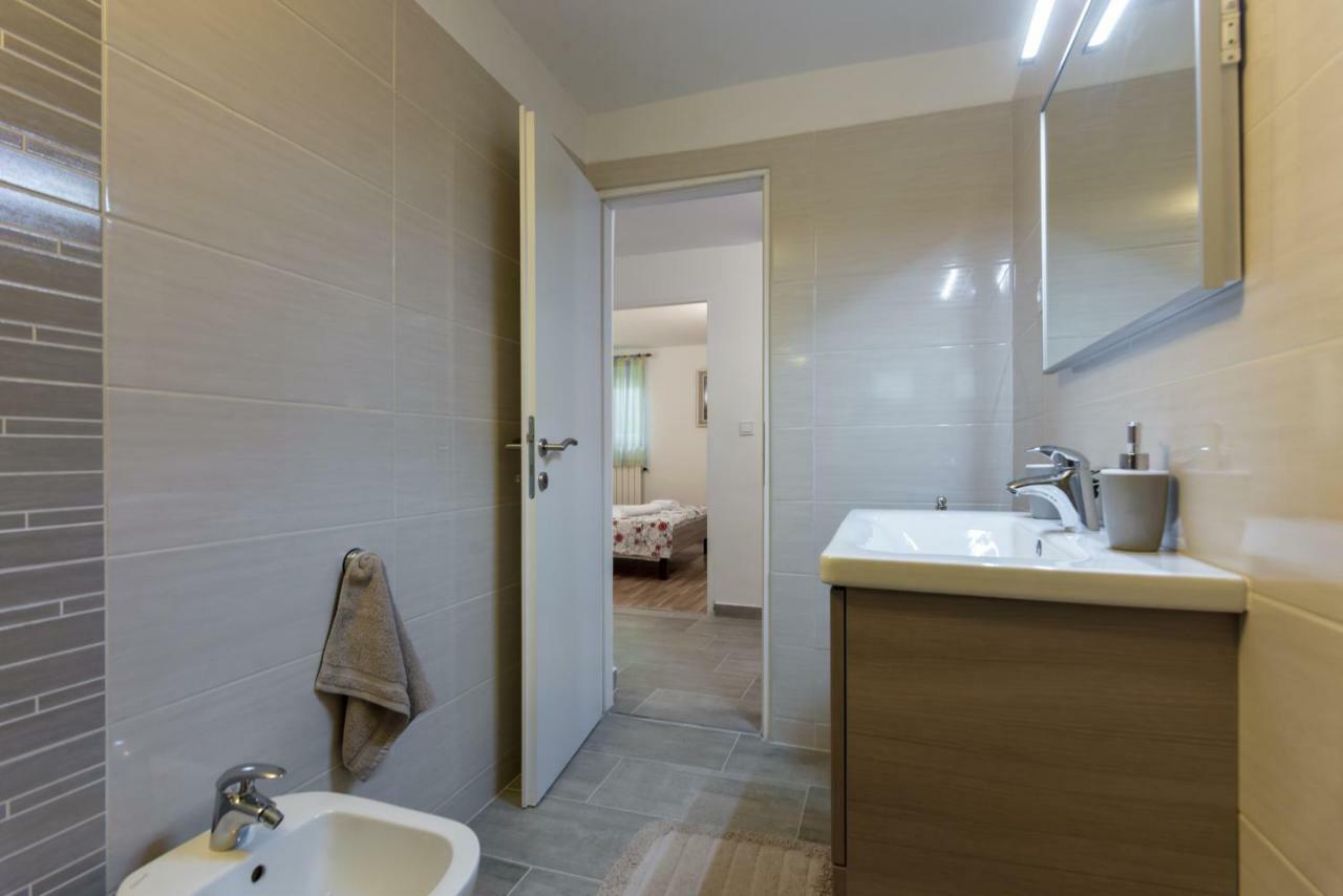 Apartment Katarina Pola Esterno foto